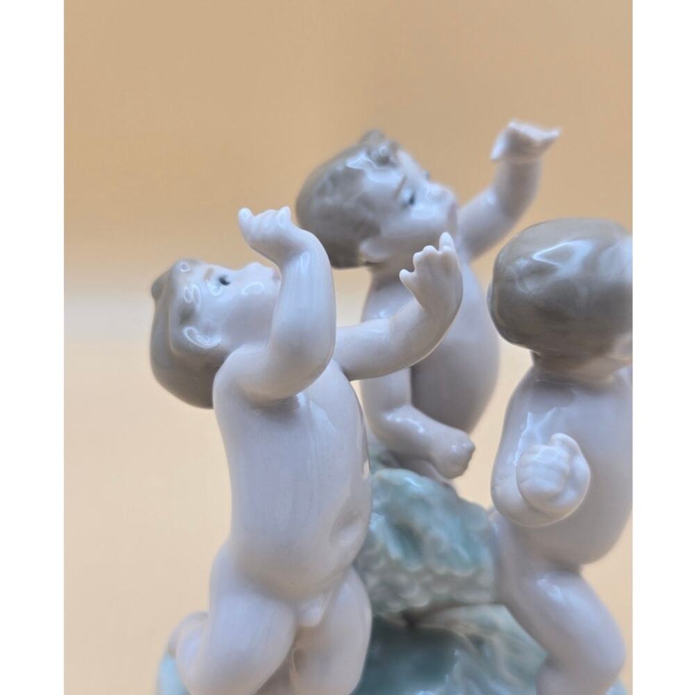 Lladro Porcelain Three Dancing Cherubs # 5804 Spain Figurine - Picture 3 of 10